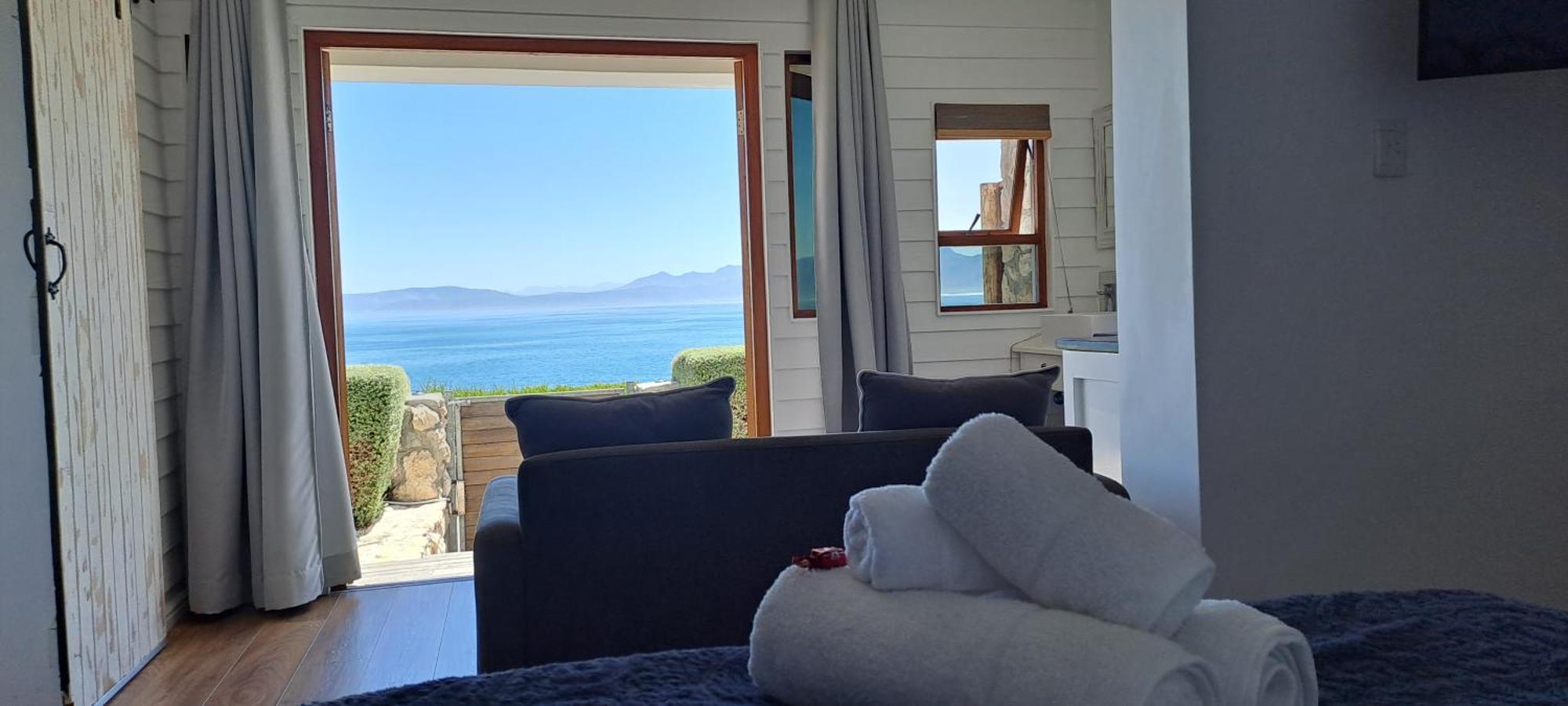Kleinzee Oceanfront Guesthouse Гансбай Экстерьер фото